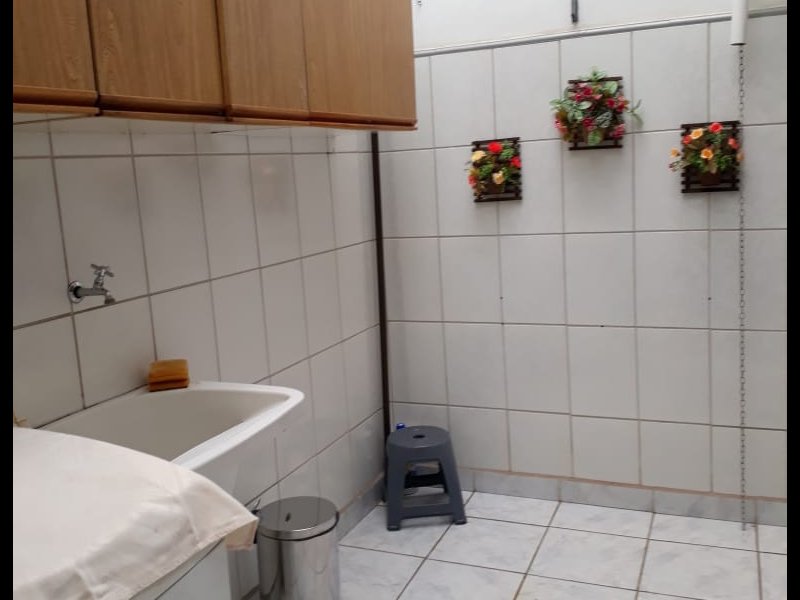 Casa à venda Centro com 98m² e 2 quartos por R$ 240.000 - 687502197-area-servoco.jpg