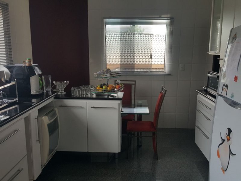 imóvel com 280m² - Condomínio Aruã - Mogi das Cruzes