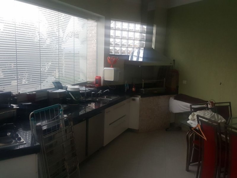 imóvel com 280m² - Condomínio Aruã - Mogi das Cruzes