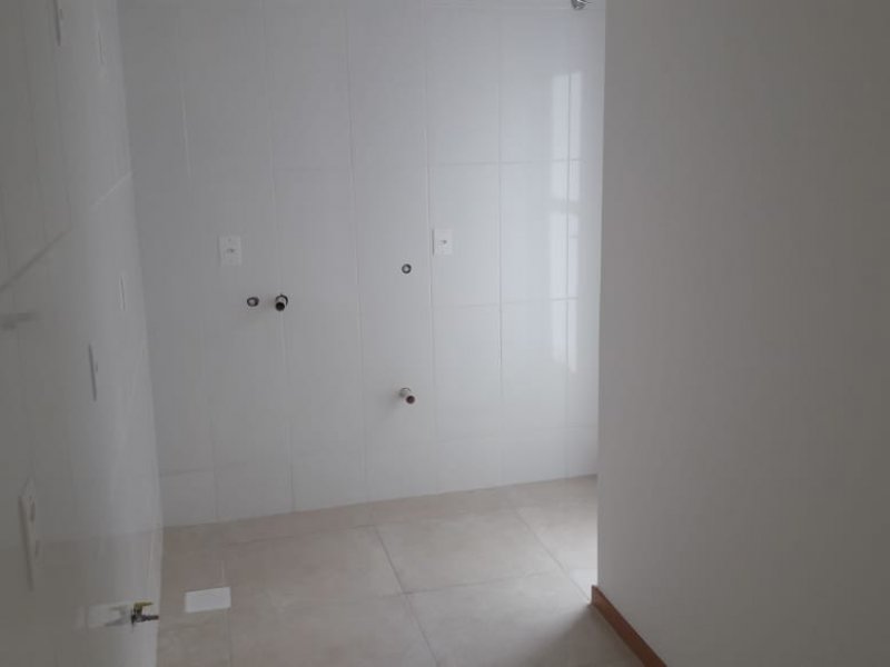 Cobertura à venda Costa e Silva com 162m² e 2 quartos por R$ 450.000 - 2114038034-db31a8aa-cd63-4d2d-b5e9-c3e050154e2e.jpg