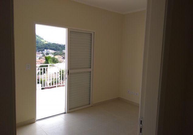 imóvel com 250m²