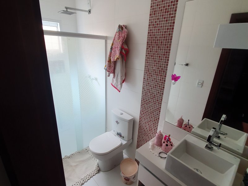 Casa à venda Parque das Flores II com 215m² e 3 quartos por R$ 530.000 - 744821314-20200124-141821.jpg