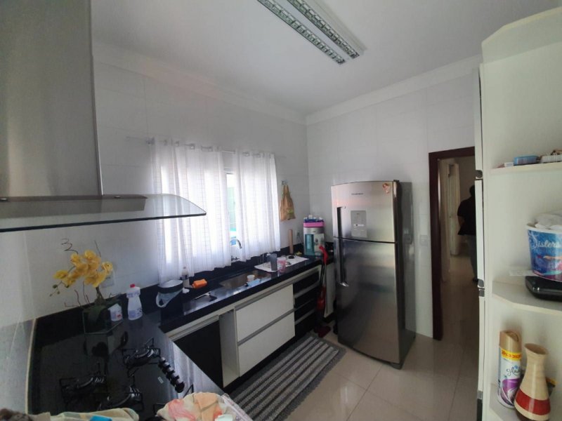 Casa à venda Parque das Flores II com 215m² e 3 quartos por R$ 530.000 - 848755517-screenshot-20200126-203202-whatsapp.jpg