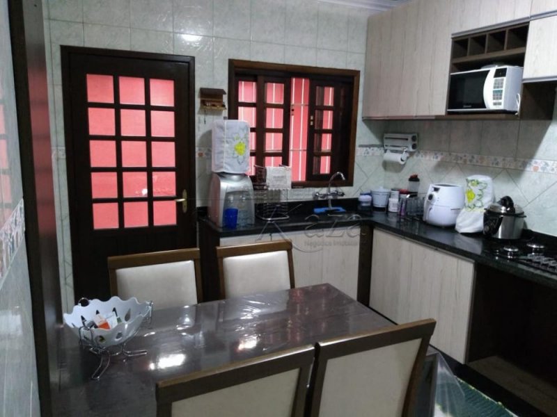 Casa à venda Cidade Morumbi com 194m² e 3 quartos por R$ 360.000 - 1124634674-sao-jose-dos-campos-casa-padrao-cidade-morumbi-29-10-2018-11-00-41-12.jpg