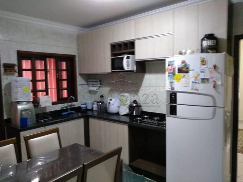 Casa à venda Cidade Morumbi com 194m² e 3 quartos por R$ 360.000 - 1652855264-sao-jose-dos-campos-casa-padrao-cidade-morumbi-29-10-2018-11-00-40-11.jpg