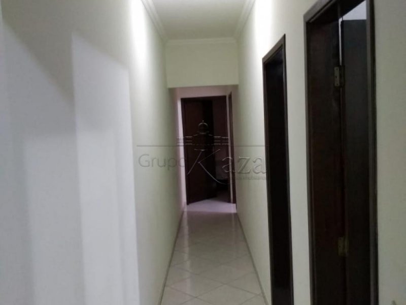 Casa à venda Cidade Morumbi com 194m² e 3 quartos por R$ 360.000 - 1699346102-sao-jose-dos-campos-casa-padrao-cidade-morumbi-29-10-2018-11-00-41-15.jpg