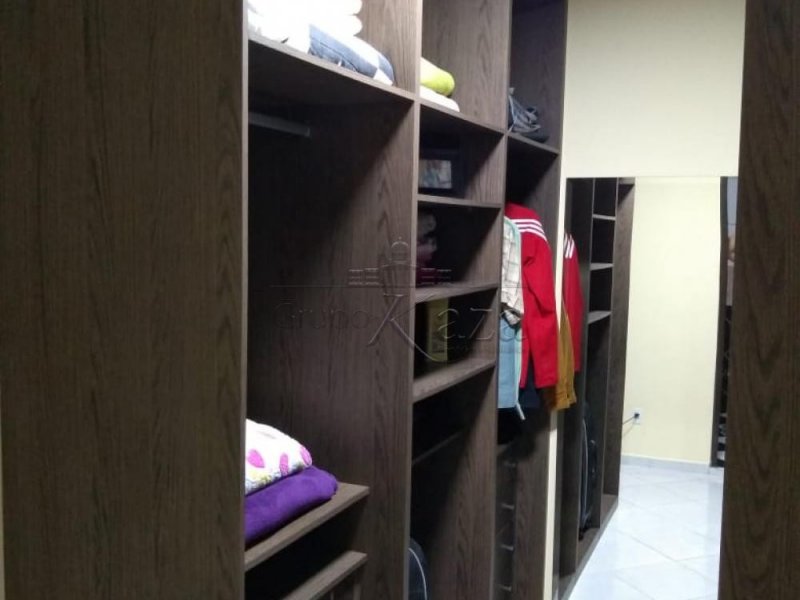 Casa à venda Cidade Morumbi com 194m² e 3 quartos por R$ 360.000 - 194861056-sao-jose-dos-campos-casa-padrao-cidade-morumbi-29-10-2018-11-00-38-4.jpg