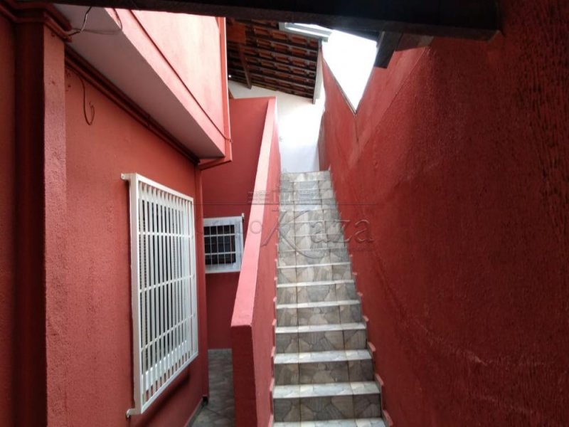 Casa à venda Cidade Morumbi com 194m² e 3 quartos por R$ 360.000 - 9927269-sao-jose-dos-campos-casa-padrao-cidade-morumbi-29-10-2018-11-00-42-16.jpg