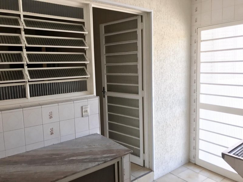 Casa à venda Centro com 210m² e 3 quartos por R$ 600.000 - 1067962401-14b-a.jpg