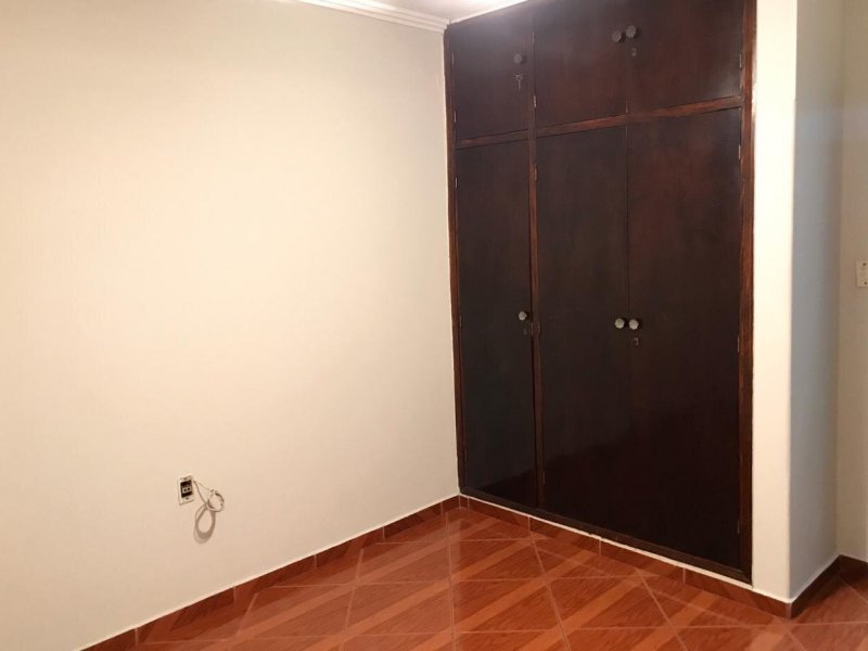 Casa à venda Centro com 210m² e 3 quartos por R$ 600.000 - 1345732212-9b-quarto-1.jpg