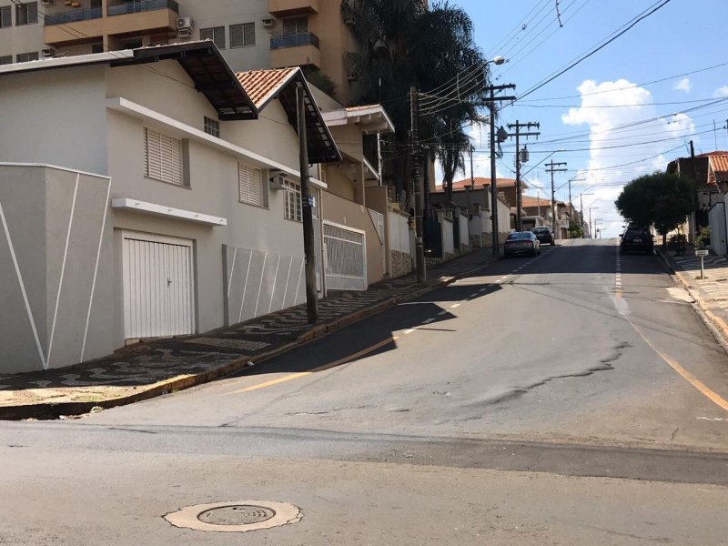 Casa à venda Centro com 210m² e 3 quartos por R$ 600.000 - 2002572445-1b-frente.jpg