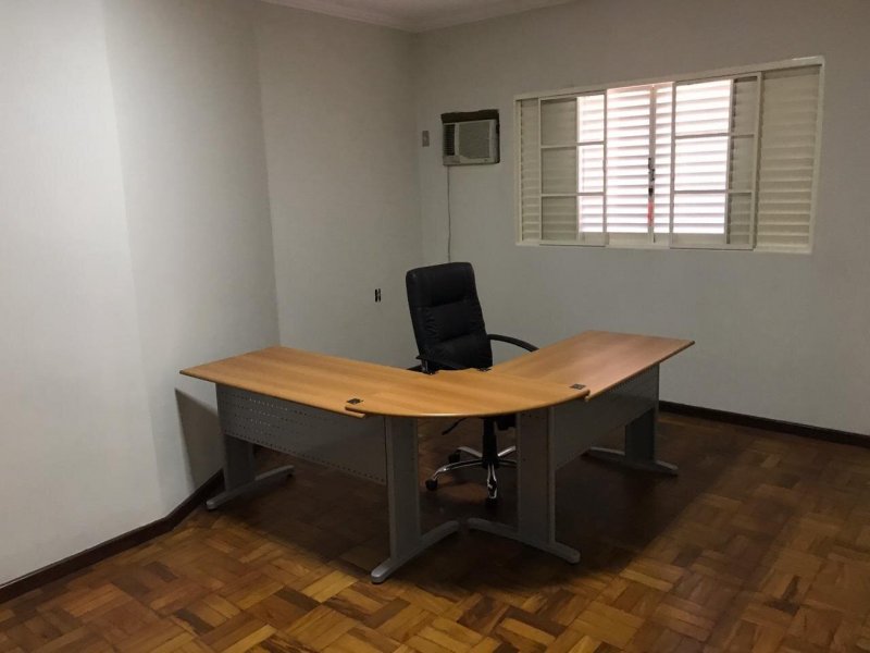 Casa à venda Centro com 210m² e 3 quartos por R$ 600.000 - 420948674-11a-quarto-3.jpg
