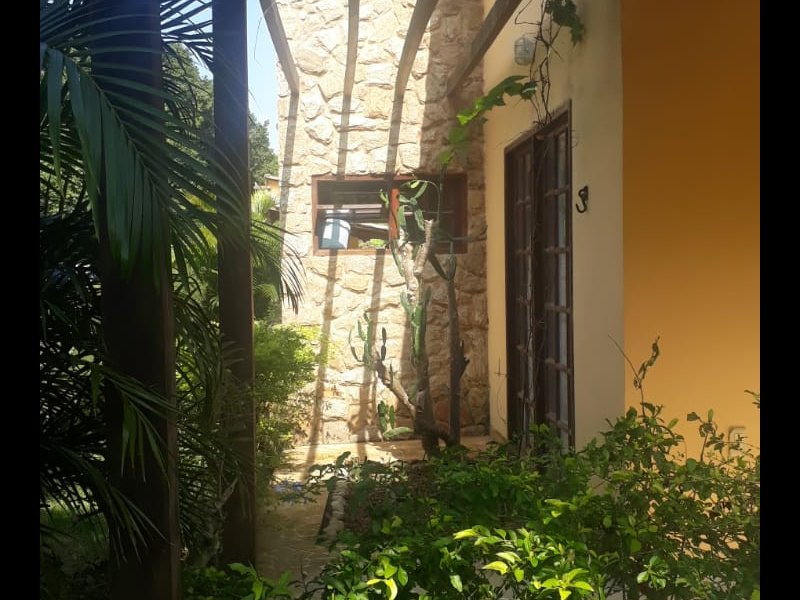 Casa de condomínio à venda Unamar com 1577m² e 4 quartos por R$ 300.000 - 1744126757-img-20200124-wa0124.jpg