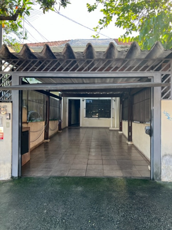 Casa à venda Indianópolis com 195m² e 3 quartos por R$ 1.200.000 - 1880721271-img-3623.jpg