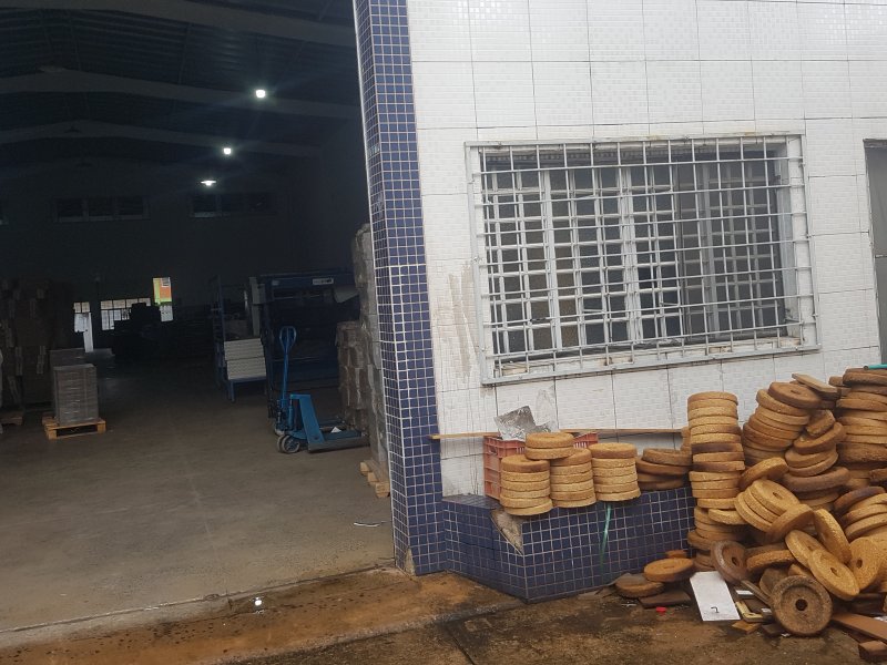 Comercial à venda Coimbra com 356m² e  quartos por R$ 870.000 - 1440184006-20200121-165545.jpg