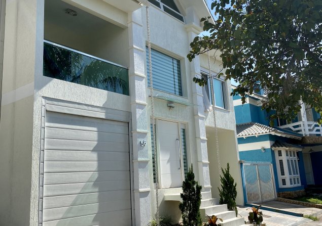 imóvel com 283m²