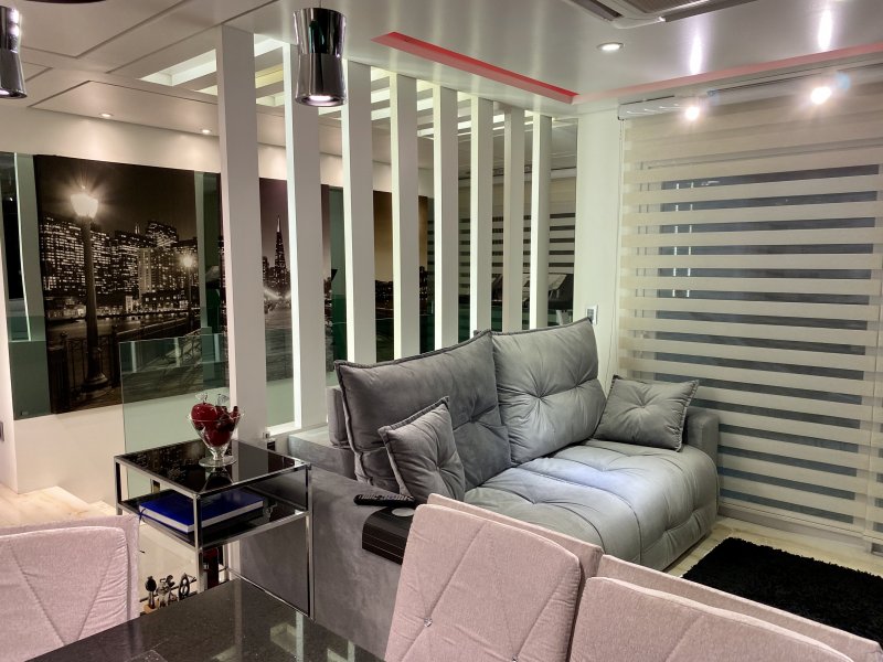 Casa de condomínio à venda Sarandi com 283m² e 3 quartos por R$ 1.290.000 - 1373178810-cd1b8dd0-3e18-48bc-a690-9cecaf94c565.jpeg