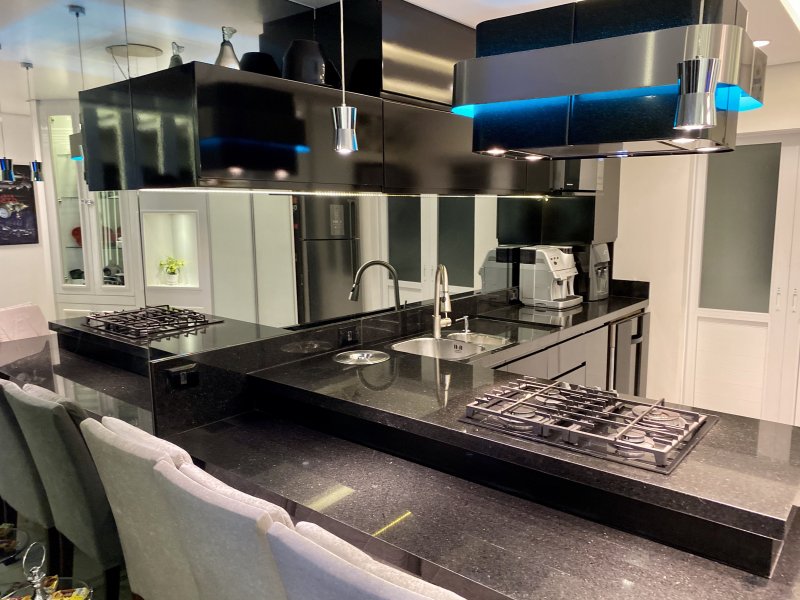 Casa de condomínio à venda Sarandi com 283m² e 3 quartos por R$ 1.290.000 - 1473456881-5405021f-3ed5-47c4-ae7f-eae3e09cbe31.jpeg