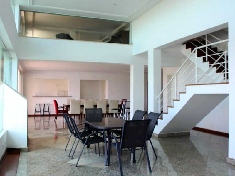 imóvel com 2500m² - Alphaville - Santana de Parnaiba