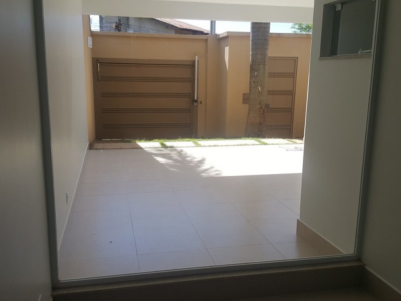 Casa à venda com 250m² e 3 quartos por R$ 710.000 - 1569606660-4.jpg