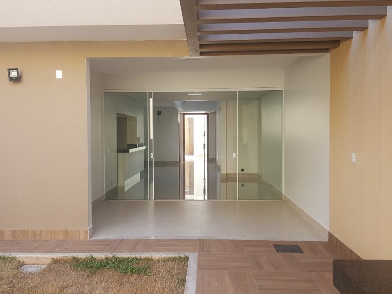 Casa à venda com 250m² e 3 quartos por R$ 710.000 - 1897762677-7.jpg
