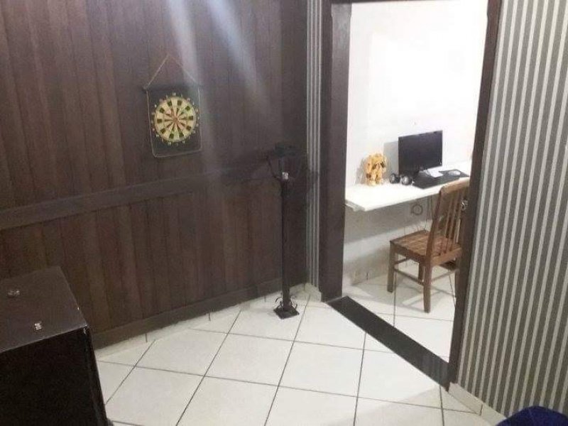 Casa à venda Centro com 215m² e 3 quartos por R$ 350.000 - 1525685390-fb-img-1578584895912.jpg