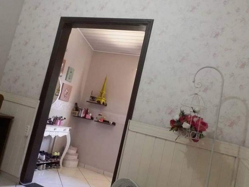 Casa à venda Centro com 215m² e 3 quartos por R$ 350.000 - 1762253531-fb-img-1578584835152.jpg