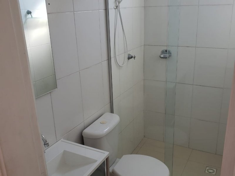 Apartamento à venda Cidade Parque Alvorada com 81m² e 2 quartos por R$ 250.000 - 1019441912-07-banheiro.jpg
