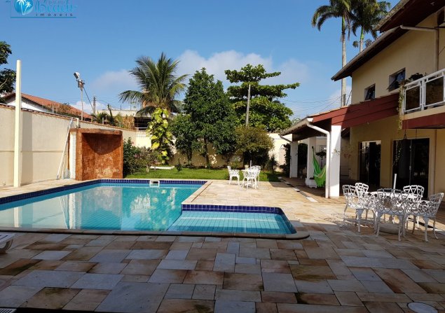 imóvel com 700m²