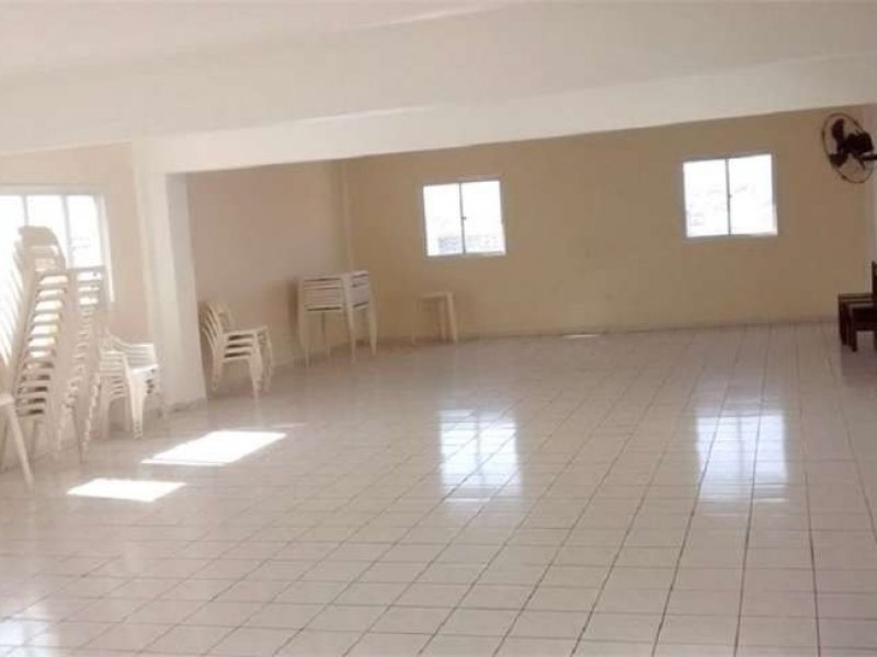 Apartamento à venda Estuário com 52m² e 2 quartos por R$ 300.000 - 717897900-salao-de-festa.jpg