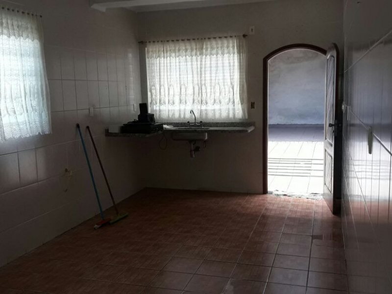 Casa à venda Esplanada dos Barreiros com 200m² e 4 quartos por R$ 390.000 - 1611448629-casa-9.jpeg