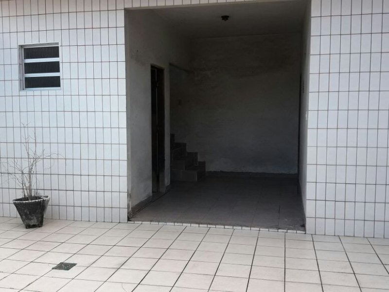 Casa à venda Esplanada dos Barreiros com 200m² e 4 quartos por R$ 390.000 - 1630734193-casa-1.jpeg