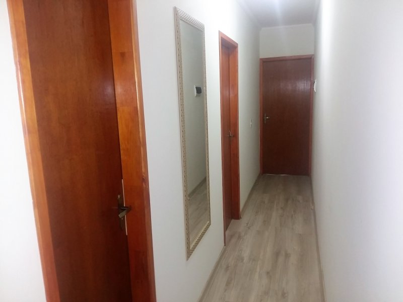 Casa à venda Utinga com 132m² e 3 quartos por R$ 485.000 - 125462112-9-corredor-093759a.jpg