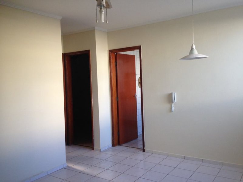 Apartamento à venda Pres. Medici com 50m² e 2 quartos por R$ 150.000 - 2031578532-f3.jpg