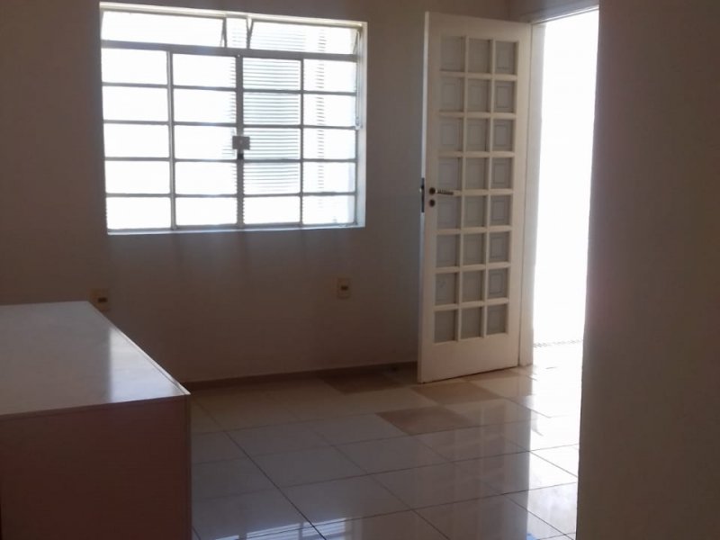 Casa à venda Jardim Centenário com 270m² e 2 quartos por R$ 400.000 - 217962178-img-20191004-wa0122.jpg