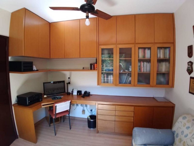 imóvel com 294m² - Itaipu - Niterói