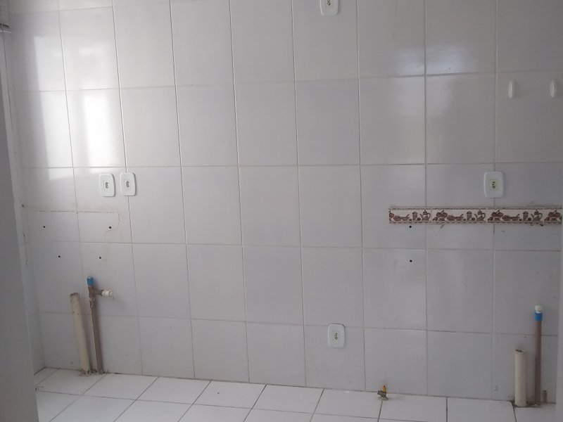 Cobertura à venda Santos Dumont com 93m² e 3 quartos por R$ 200.000 - 484375998-cozinha-piso-1.jpg