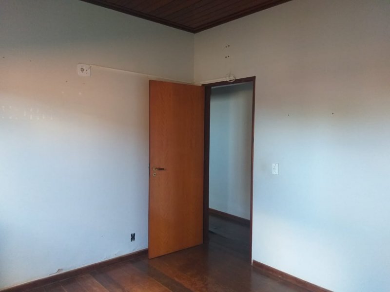 Casa à venda centro com 270m² e 3 quartos por R$ 570 - 1021996599-whatsapp-image-2020-01-27-at-13.jpeg