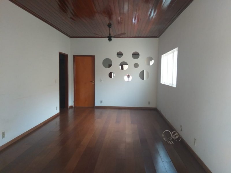 Casa à venda centro com 270m² e 3 quartos por R$ 570 - 1222181218-whatsapp-image-2020-01-27-at-13.jpeg