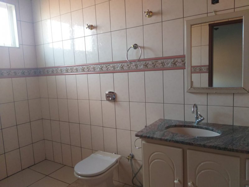 Casa à venda centro com 270m² e 3 quartos por R$ 570 - 1675420656-whatsapp-image-2020-01-27-at-13.jpeg