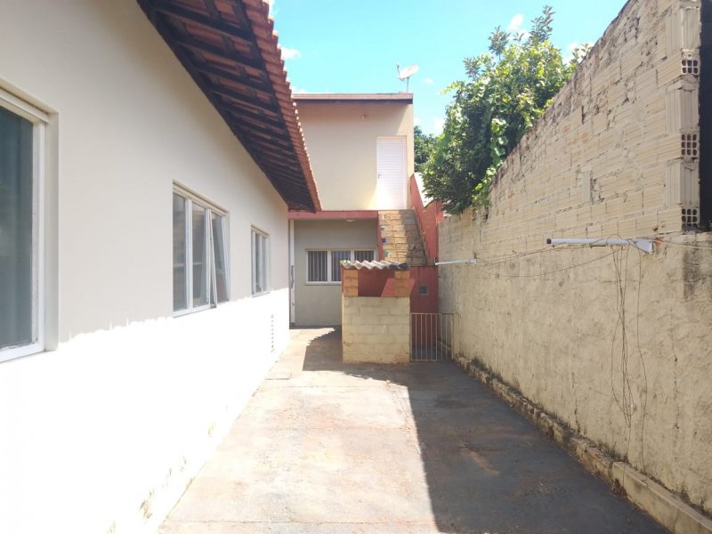 Casa à venda centro com 270m² e 3 quartos por R$ 570 - 1738975712-whatsapp-image-2020-01-27-at-13.jpeg