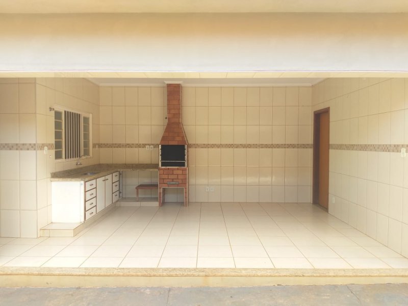 Casa à venda centro com 270m² e 3 quartos por R$ 570 - 2059144117-whatsapp-image-2020-01-27-at-13.jpeg