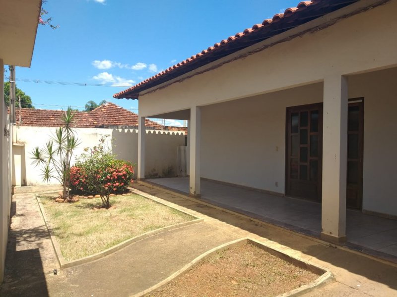 Casa à venda centro com 270m² e 3 quartos por R$ 570 - 502715924-whatsapp-image-2020-01-27-at-13.jpeg