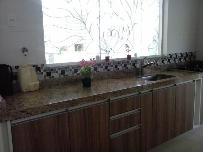 Casa à venda Jardim Simus com 408m² e 3 quartos por R$ 550.000 - 1766469794-cozinha.jpg