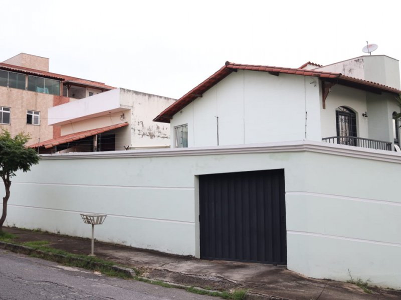imóvel com 200m² - Paqueta - Belo Horizonte