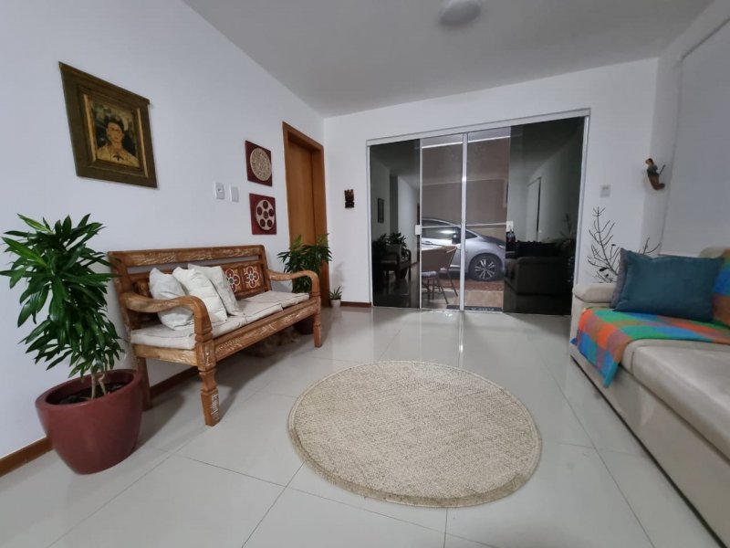 Casa à venda Ipitanga com 126m² e 4 quartos por R$ 650.000 - 2112027784-4856cf89-658e-47c0-96b2-7cc8bf898a45.jpeg