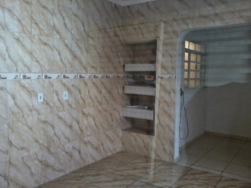 Casa à venda Dic VI (Conjunto Hab. Santo Dias Silva) com 200m² e 2 quartos por R$ 230.000 - 27861305-img-20200204-wa0087.jpg