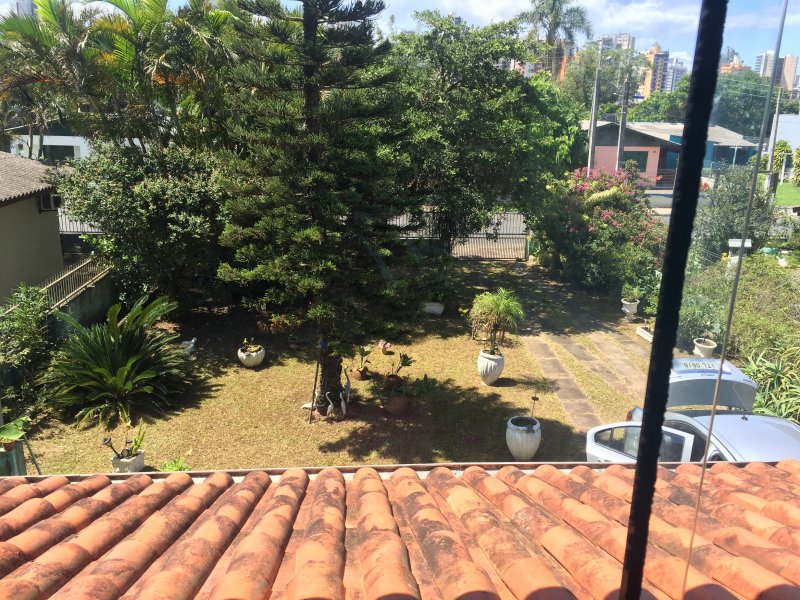 Casa à venda Centro com 200m² e 4 quartos por R$ 650.000 - 1754960185-941496fe-befc-4e84-a44e-32f3964879b2.jpeg