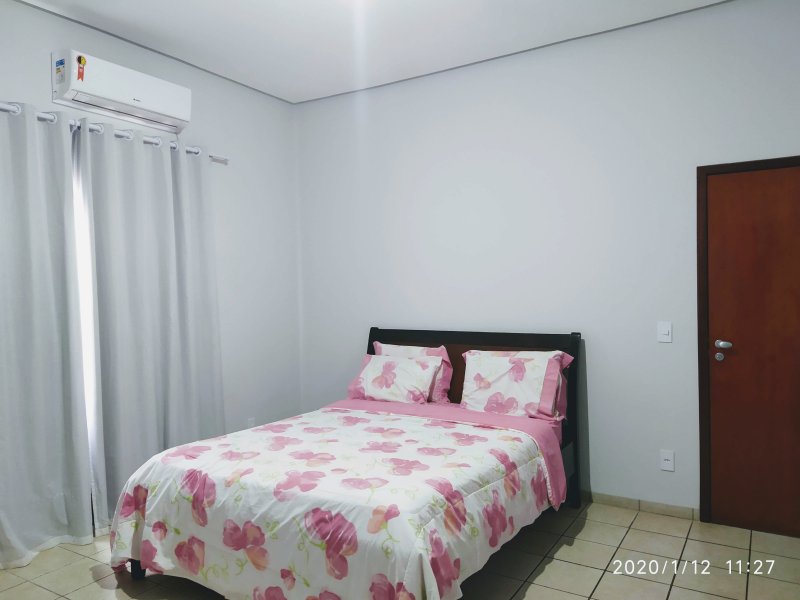 Casa à venda Lot. Manoel Gomes da Cunha com 200m² e 3 quartos por R$ 450.000 - 898016907-img-20200112-112708.jpg