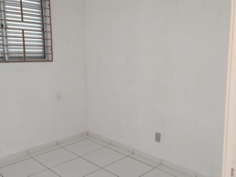 Apartamento para alugar Rubem Berta com 38m² e 2 quartos por R$ 125.000 - 1551097898-img-20200207-wa0013.jpg